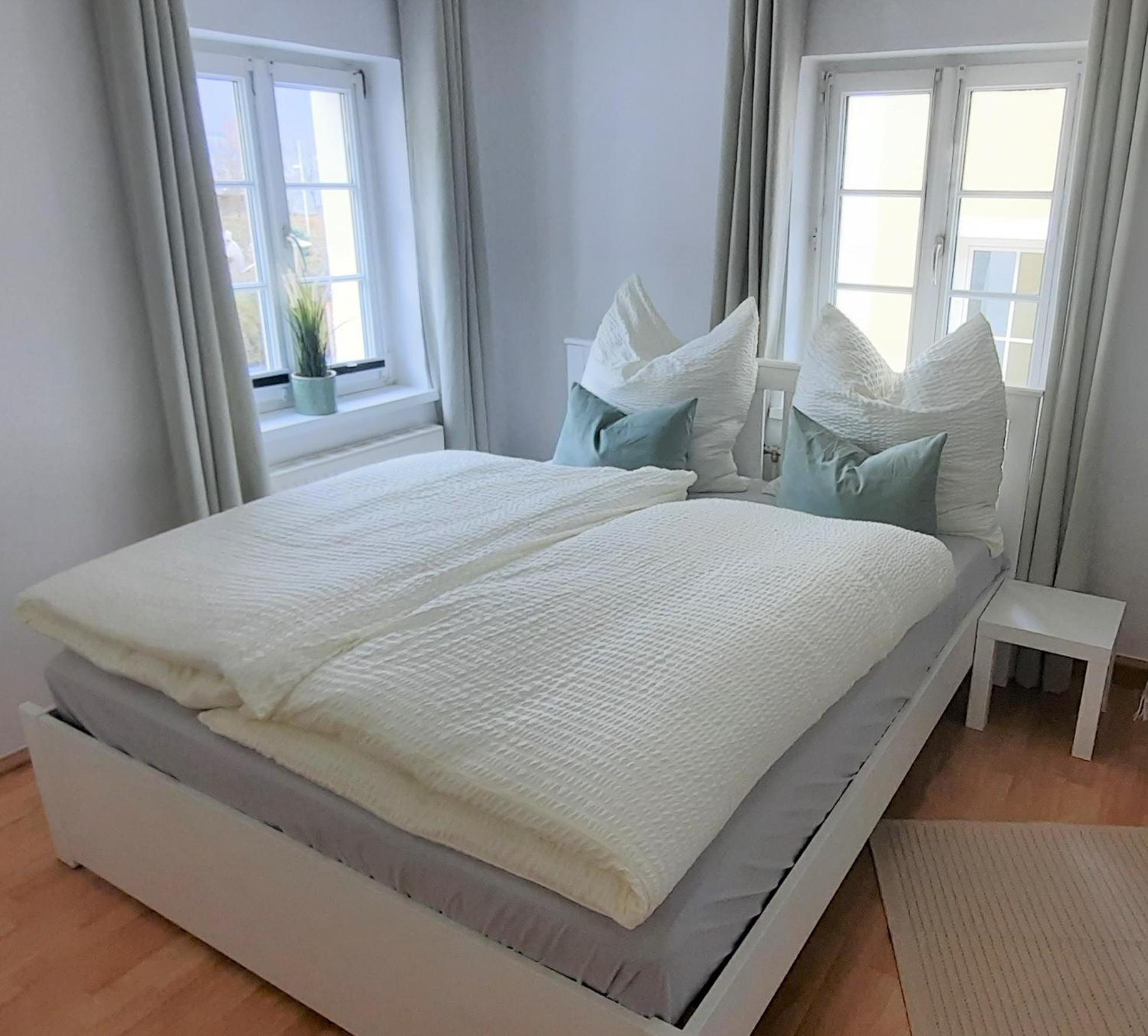Apartment Beim Schloss Orth Mit Eigenem Parkplatz